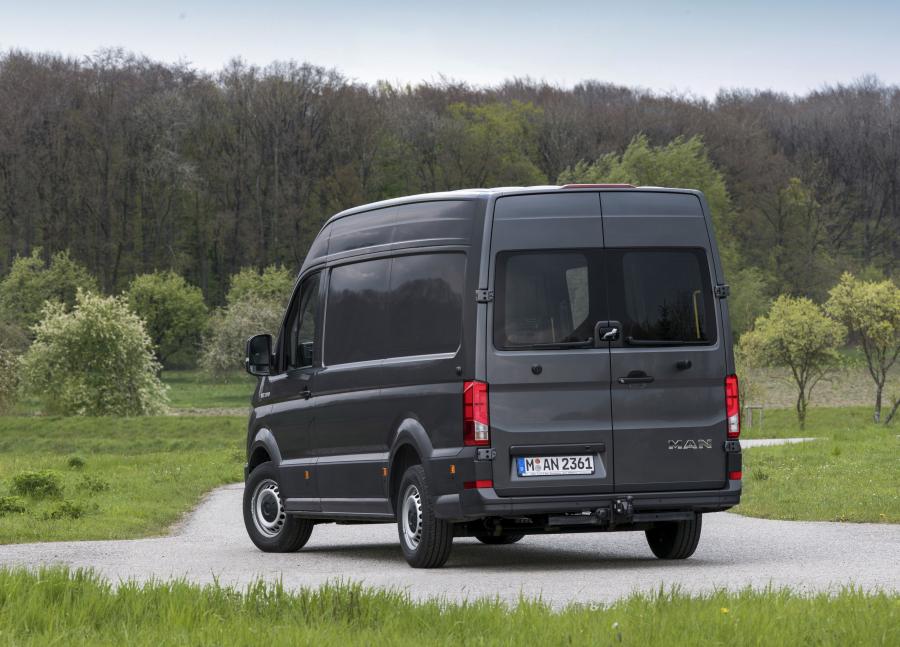 MAN TGE 3.140 Van 2017 года  (фото 6 из 11)